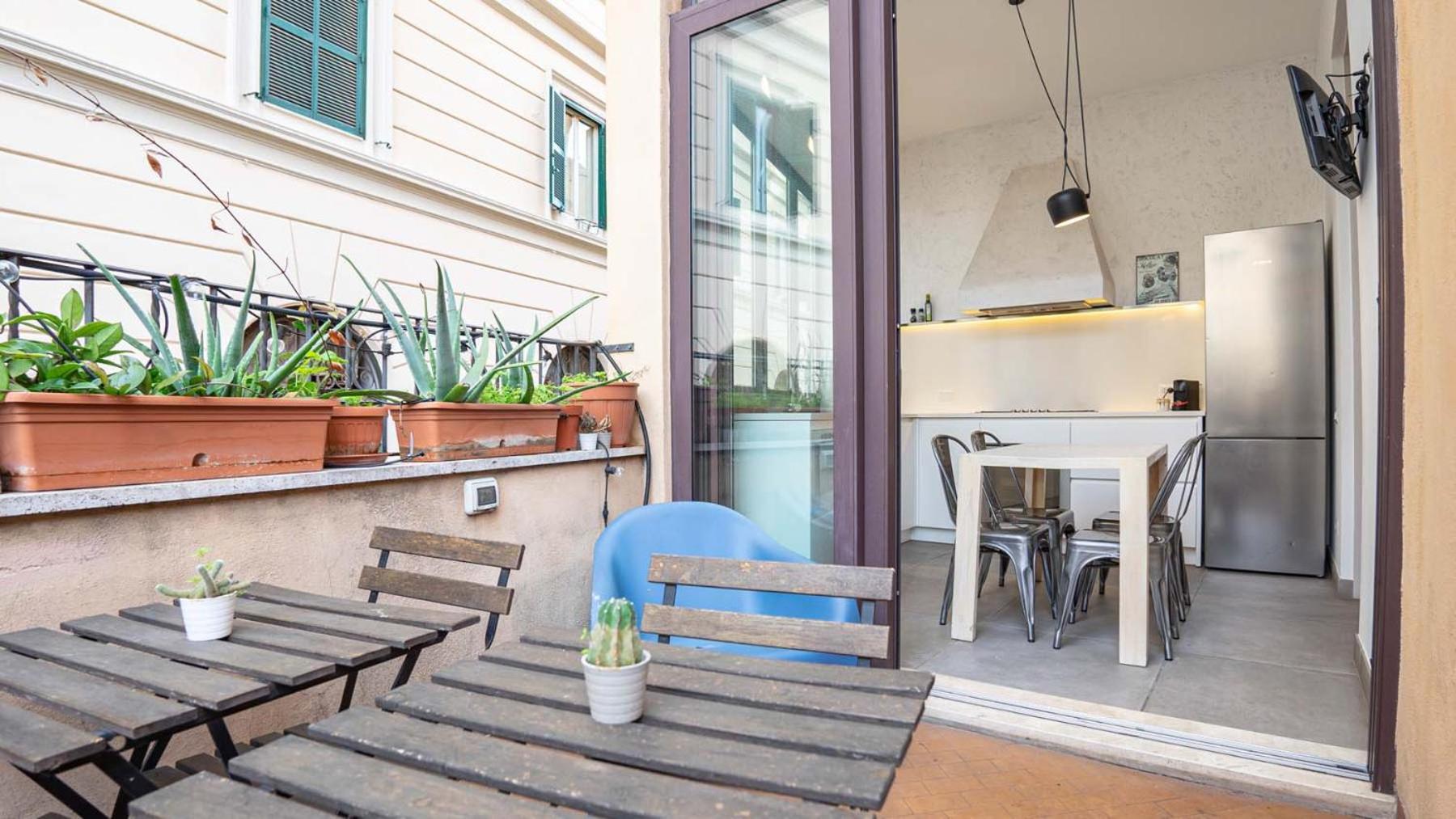 Cozy Nest With Terrace In Trastevere Rzym Zewnętrze zdjęcie