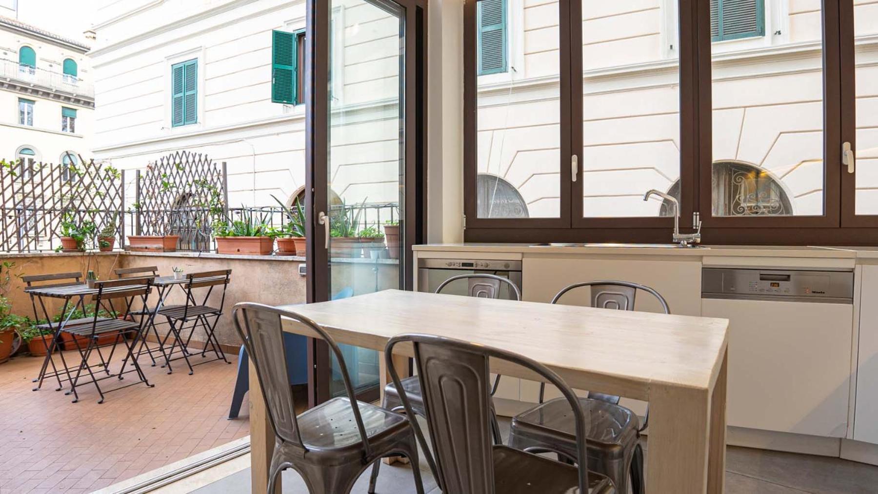 Cozy Nest With Terrace In Trastevere Rzym Zewnętrze zdjęcie